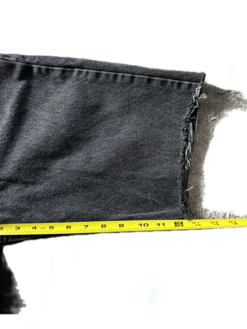 Vintage Levi’s 550 Jorts - Picture 6 of 6